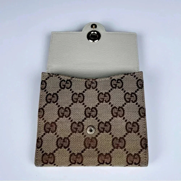 Gucci Bifold Monogram Wallet - Picture 10 of 12
